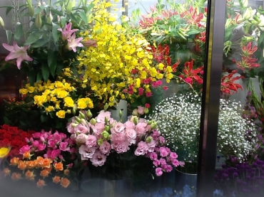 埼玉県越谷市の花屋 早船花店にフラワーギフトはお任せください 当店は 安心と信頼の花キューピット加盟店です 花キューピットタウン